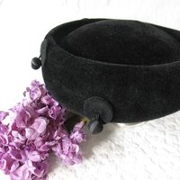 Vintage Hat Black Pill Box Bell Hop Elegant Mid Century 1950s Velvet hat Steampunk Fascinator Kate Middleton Style  Hat  WhenRosesBloom