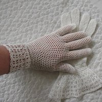 Vintage Gloves White Crochet Fishnet Elegant Tea Party Vintage Retro Wedding Bridesmaid 1st Communion Victoria Downton WhenRosesBloom