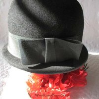 Vintage Black Derby Cloche Hat Retro Vintage Hipster Mod Boho Steampunk Bowler Bohomian 60s Cosplay Twiggy Audrey Hepburn WhenRosesBloom