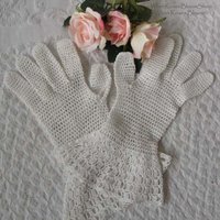Vintage Gloves White Crochet Fishnet Elegant Tea Party Vintage Retro Wedding Bridesmaid 1st Communion Victoria Downton WhenRosesBloom