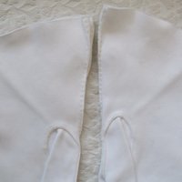 Vintage White Gloves Retro Mid Century Tea Party Style Wedding Bride Bridesmaid Miss Fisher Downton Cosplay   Free Ship US WhenRosesBloom