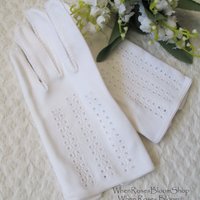 Vintage White Gloves Sz 6.5 Tailored Retro Tea Mid Century Wedding Bride Bridesmaid Downton Miss Fisher Cosplay WhenRosesBloom