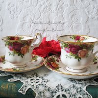Tea Cup Old Country Roses Mommy & Me set Royal Albert English Bone China Rare Vintage Retro TeaTime Gift  Mid Century WhenRosesBloom
