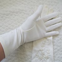 White Gloves Sz 7 8 Pearls Wedding Tea Dance Vintage NOS Matinee Evening Retro Mid Century Hollywood Glamour Free Ship US   WhenRosesBloom