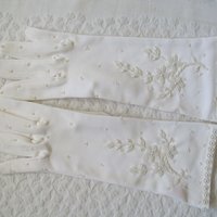 White Gloves Sz 7 8 Pearls Wedding Tea Dance Vintage NOS Matinee Evening Retro Mid Century Hollywood Glamour Free Ship US   WhenRosesBloom