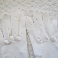 White Gloves Sz 7 8 Pearls Wedding Tea Dance Vintage NOS Matinee Evening Retro Mid Century Hollywood Glamour Free Ship US   WhenRosesBloom