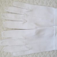 Vintage White Gloves Tea Party Retro Wedding Bride Bridesmaid  1st Communion Mid Century Minimalist Chic   Free Shipping US WhenRosesBloom