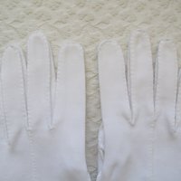 Vintage White Gloves Tea Party Retro Wedding Bride Bridesmaid  1st Communion Mid Century Minimalist Chic   Free Shipping US WhenRosesBloom