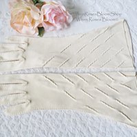Vintage  Beige Gloves Sz 6 1/2 Matinee Wedding Tea Retro Mid Century Bridal Downton Austen Dress Cosplay Free Ship  US When Roses Bloom