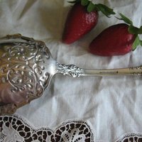 Vintage Silver Berry Salad Spoon Tea Gift Berkshire 1897 Rogers Victoria Downton Shabby Chic Cottage Decor Free Ship in US WhenRosesBloom