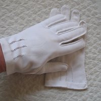 Vintage White Gloves for Classic Tea Party 1st Communion Wedding Bride Bridesmaid Retro Mid Century Style WhenRosesBloom