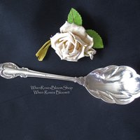 Vintage Silver Spoon Dessert Salad Berry Silver Fashion 1957 Holmes & Edwards Tea Gift  Shabby Cottage Decor WhenRosesBloom