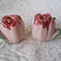 Vintage California Pottery Rose Salt Pepper Sylvans Shabby Chic Cottage Farmhouse Romantic Retro Mid Century Urban Style WhenRosesBloom