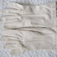 Beige Gloves Size 7 1/2 Vintage Retro Tea Party Wedding Dance Bride Bridesmaid Mid Century 50s 60s Cosplay Free Shipping  US WhenRosesBloom