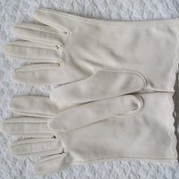Beige Gloves Size 7 1/2 Vintage Retro Tea Party Wedding Dance Bride Bridesmaid Mid Century 50s 60s Cosplay Free Shipping  US WhenRosesBloom