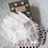 Vintage White Gloves Retro Tea Party Downton Miss Fisher Audrey Hepburn Cosplay Casual Sport Style Vegan Free Shipping in US  WhenRosesBloom