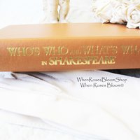 William Shakespeare Book Vintage Classic Who What in depth helps insights dictionary All about Shakespeare Gift Book WhenRosesBloom