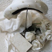 Vintage White Cloche Hat Wedding Cap Elegant Bridal 1st Communion hat Retro Dressy Hat for Tea Downton  Gatsby Cosplay WhenRosesBloom