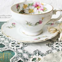 Vintage Floral Tea Cup Pink Roses with Gold Mid Century Tea Time Party Gift Victoria Downton Abbey Cottage Shabby Chic When Roses Bloom