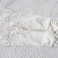 Vintage Stetson Long White Gloves gathered wrist Size 6 1/2 6.5 Tea Party Dance Mid Century Audrey Hepburn Style Free ship US WhenRosesBloom