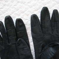 Vintage Gloves  Sz 7 1/2 Navy Dark Blue Leather Short Retro Mid Century Cosmopolitan Style Miss Fisher Cosplay Free Ship US When Roses Bloom