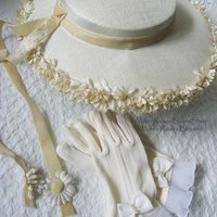 White Gloves Girl Vintage Child Classic Tea Party 1st Communion Flower Girl Wedding Bride Bridesmaid Retro Style Free Ship US WhenRosesBloom