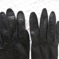 Vintage Gloves Black Sz 6 1/2 Kid Leather Downton Miss Fisher Audrey Hepburn Steampunk Cosplay NOS new old FREE Ship US  WhenRosesBloom