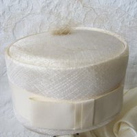 White Pillbox Hat Vintage Toque w/Bow Classic Cocktail Pillbox Bellhop Toque with Elegant Jackie O Style 1950s-60s Cosplay WhenRosesBloom