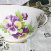 Vintage Pansy Tea Cup English Bone China Tea Gift Dainty Elegant Shabby Chic Retro Mid Century Classic British WhenRosesBloom