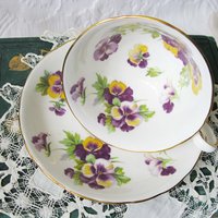 Vintage Pansy Tea Cup English Bone China Tea Gift Dainty Elegant Shabby Chic Retro Mid Century Classic British WhenRosesBloom