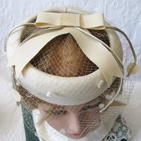 White Hat Vintage Fascinator Cocktail Tea Party Wedding Bridal Ring Circle Hat Net Birdcage Veil Mid Century WhenRosesBloom