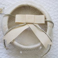 White Hat Vintage Fascinator Cocktail Tea Party Wedding Bridal Ring Circle Hat Net Birdcage Veil Mid Century WhenRosesBloom