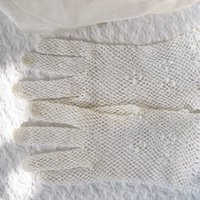Vintage Gloves White Crochet Fishnet Elegant Tea Party Vintage Retro Wedding Bridesmaid 1st Communion Victoria Downton WhenRosesBloom