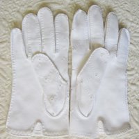 Gloves White Short Eyelet Retro Vintage Tea Party Elegant Wedding Cosplay Downton Miss Fisher Mid Century Style When Roses Bloom