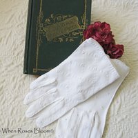 Gloves White Short Eyelet Retro Vintage Tea Party Elegant Wedding Cosplay Downton Miss Fisher Mid Century Style When Roses Bloom