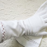 Vintage White Gloves Matinee Forearm Length Wedding Classic Retro Mid Century Bride Bridesmaid Downton Austen Cosplay When Roses Bloom