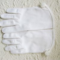White Gloves Short with Pearl Button Retro Vintage Tea Party Elegant Wedding Cosplay Downton Miss Fisher Mid Century Style When Roses Bloom