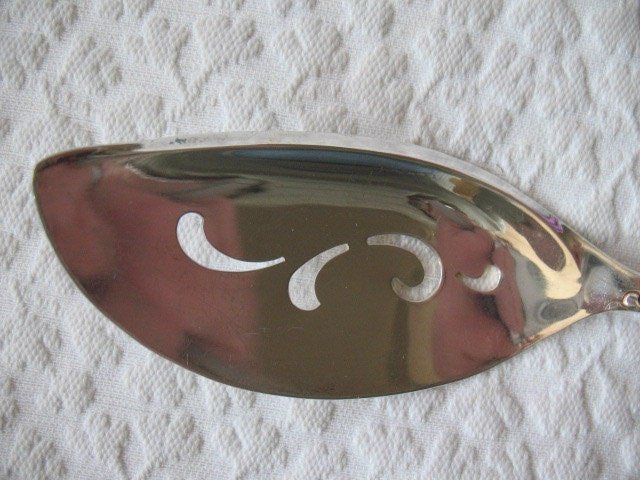 Vintage Silver Server Leilani Pattern Party Gift Entertaining Dessert Cake Pie Tea Classic Tea Victoria Mid Century Style  WhenRosesBloom