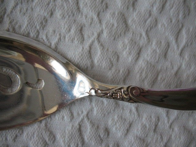 Vintage Silver Server Leilani Pattern Party Gift Entertaining Dessert Cake Pie Tea Classic Tea Victoria Mid Century Style  WhenRosesBloom