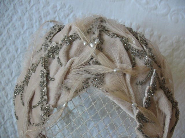 Vintage Bridal Wedding Cocktail Hat Fascinator Toque Eggshell 1950's New Elegant Looking style  Mid Century  Retro Party WhenRosesBloom