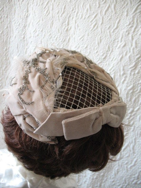 Vintage Bridal Wedding Cocktail Hat Fascinator Toque Eggshell 1950's New Elegant Looking style  Mid Century  Retro Party WhenRosesBloom