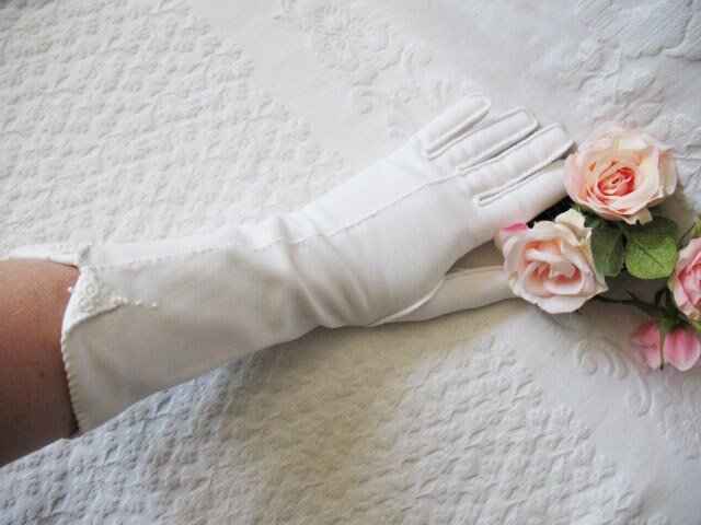 White Gloves Vintage Retro Mid Century Wedding Bride Bridesmaid Classic Matinee Downton Austen Cosplay NOS Free ship US WhenRosesBloom