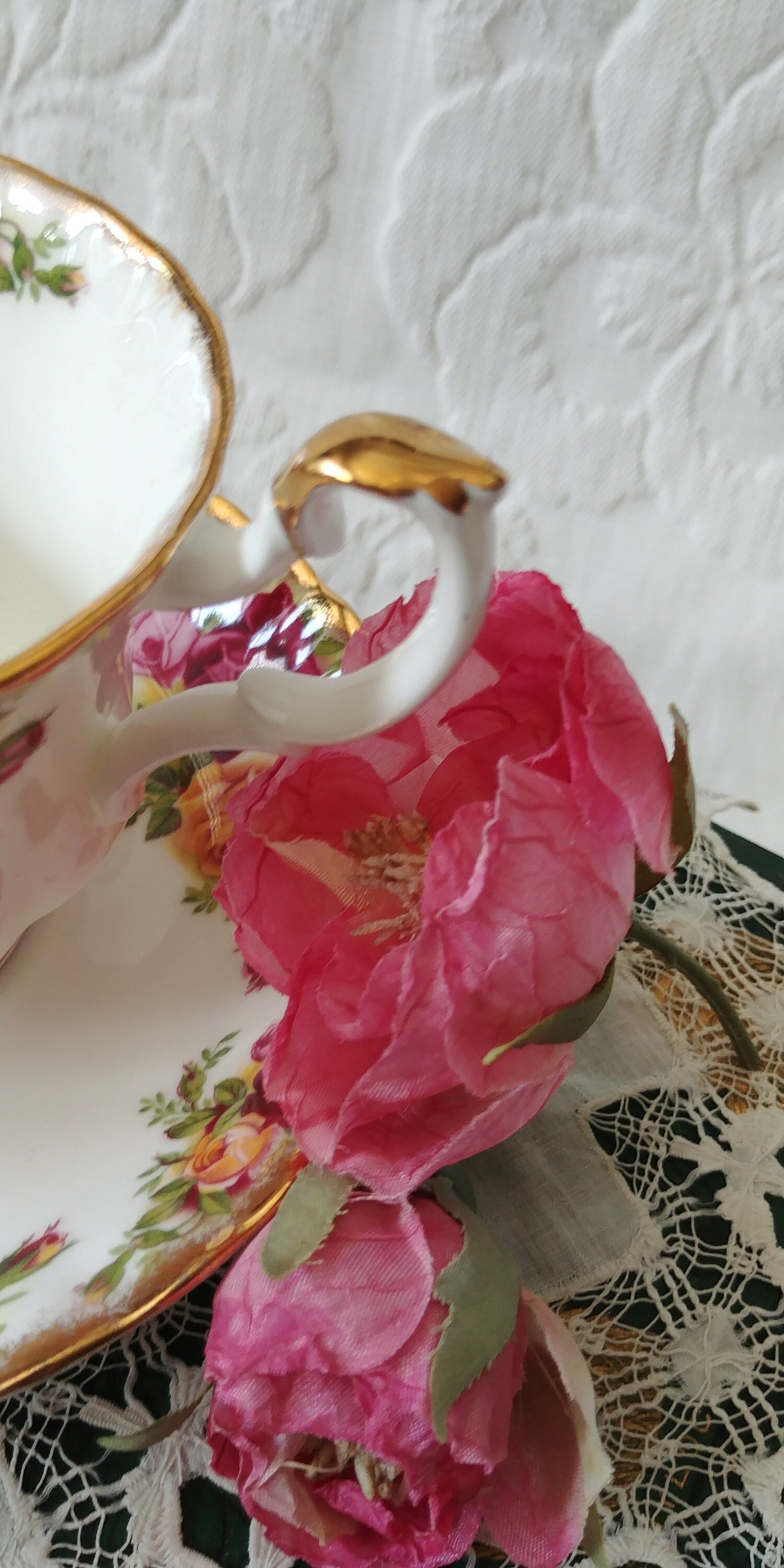 Tea Cup Old Country Roses Mommy & Me set Royal Albert English Bone China Rare Vintage Retro TeaTime Gift  Mid Century WhenRosesBloom