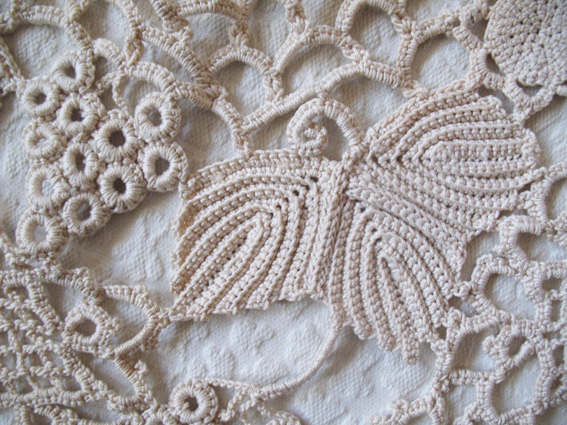 Vintage Irish Crochet Collar Antique Linen Wedding Tea Shabby Chic Romantic Boho Style Free Ship in US WhenRosesBloom