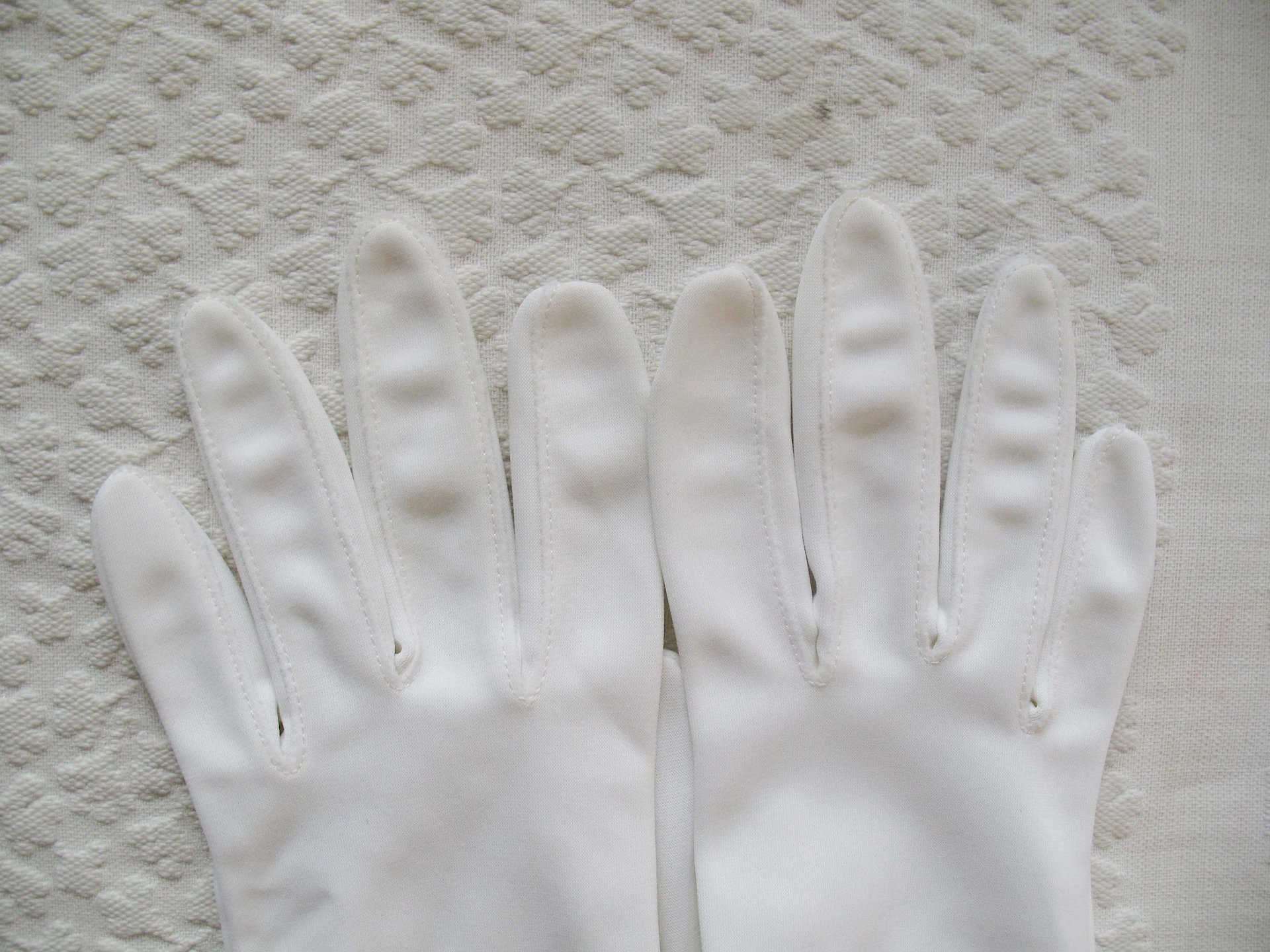 White Gloves Vintage Retro Mid Century Wedding Tea Matinee Downton Miss Fisher Cosplay Audrey Hepburn Style  Free Ship US When Roses Bloom