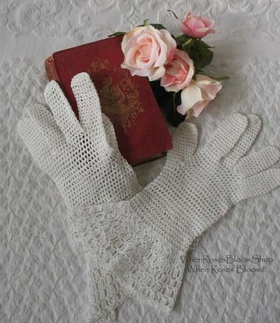 Vintage Gloves White Crochet Fishnet Elegant Tea Party Vintage Retro Wedding Bridesmaid 1st Communion Victoria Downton WhenRosesBloom