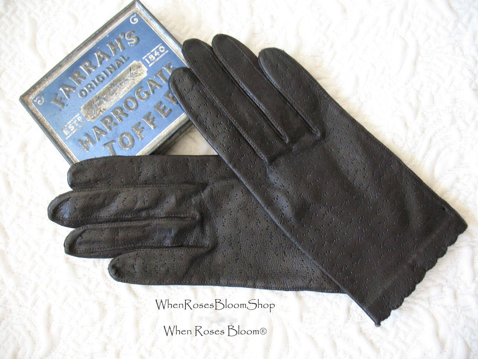 Vintage Leather Driving Gloves Black Leather Sz 6 NOS Retro Mid Century Miss Fisher Cosplay Classic Wardrobe Free Ship in US WhenRosesBloom