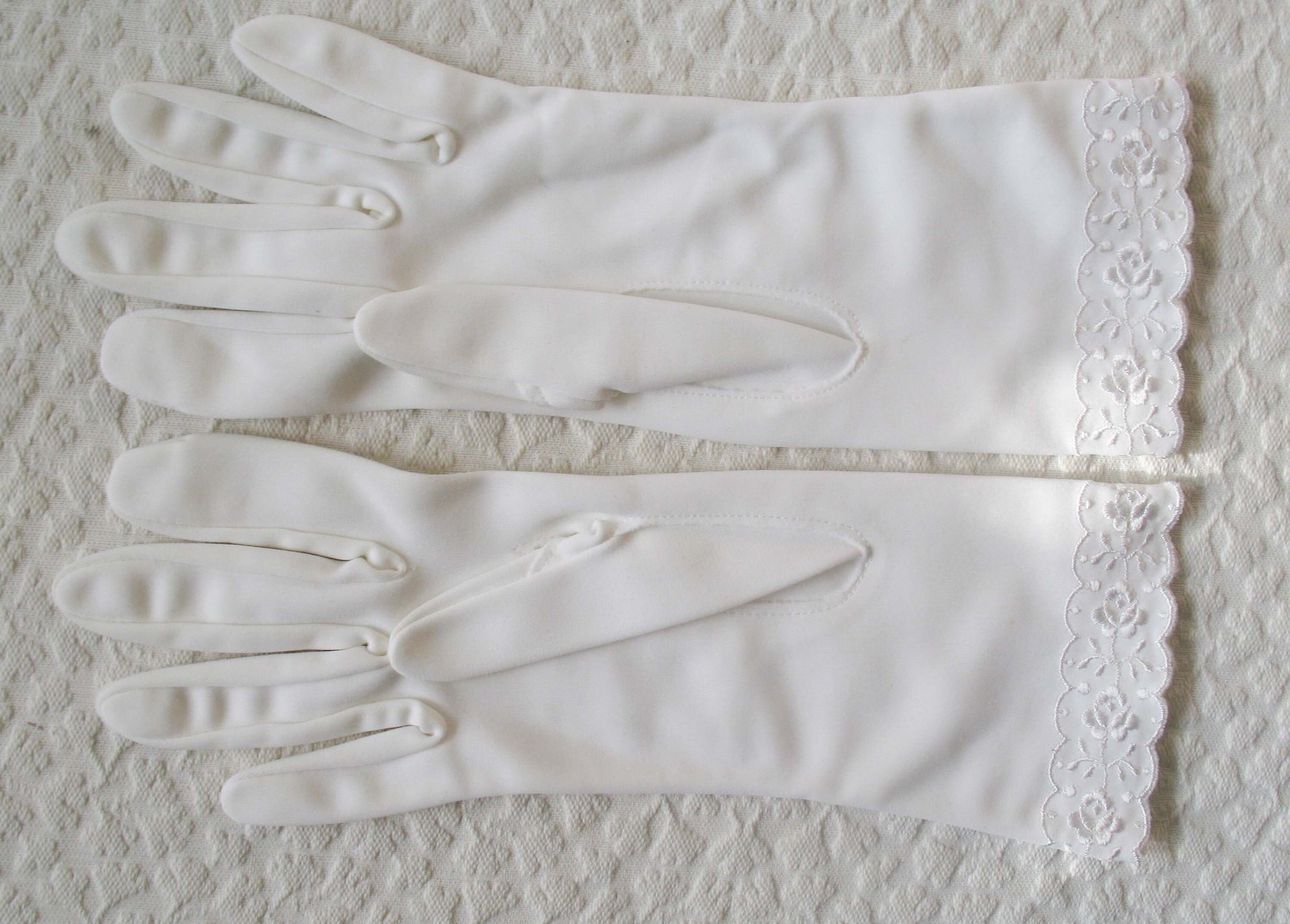 White Gloves Vintage Retro Mid Century Wedding Tea Matinee Downton Miss Fisher Cosplay Audrey Hepburn Style  Free Ship US When Roses Bloom