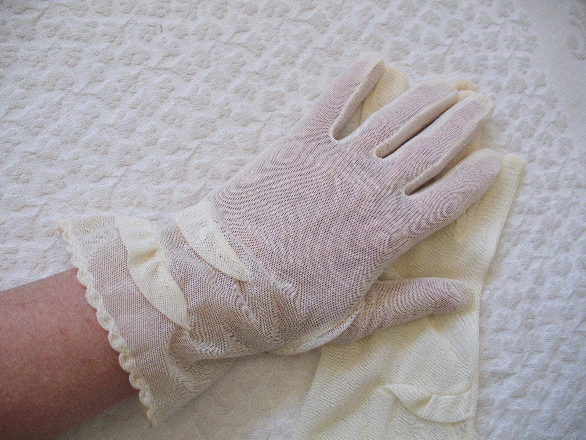 Vintage Gloves Sheer White Net  Retro Mid Century Wedding Tea Dance Downton Mid Century Royal Style  Cosplay  Free Ship  US When Roses Bloom