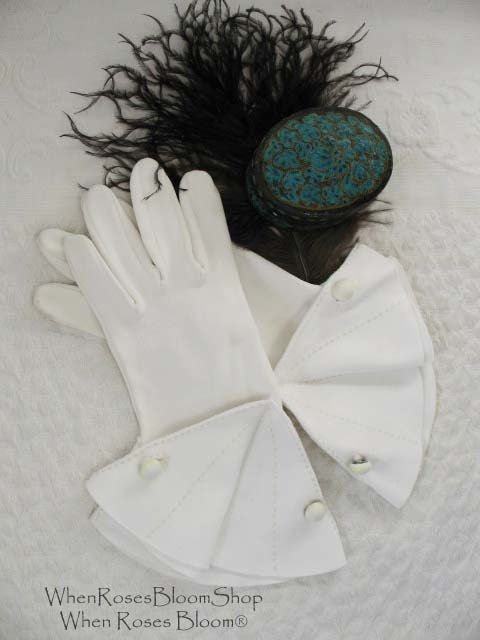 Vintage White Gloves Retro Mid Century Tea Party Style Wedding Bride Bridesmaid Miss Fisher Downton Cosplay   Free Ship US WhenRosesBloom